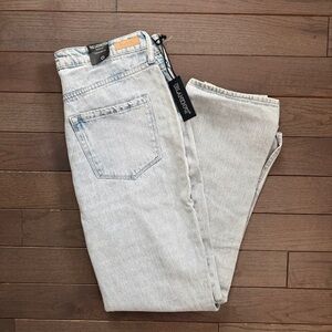 BlankNYC Slim Straight Leg